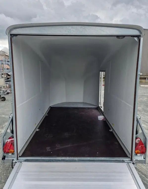 Debon Cargo 1300 Blauer Anhänger Pullman, gefederte Seitentür containercompany